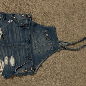 Overall shorts